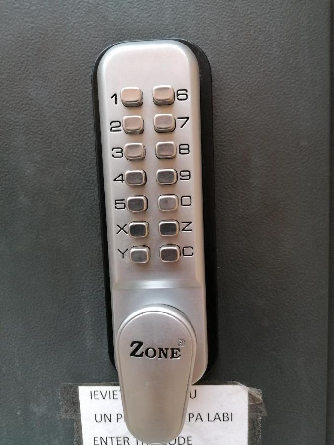 Bella Riga Hotel With Self-Check In エクステリア 写真